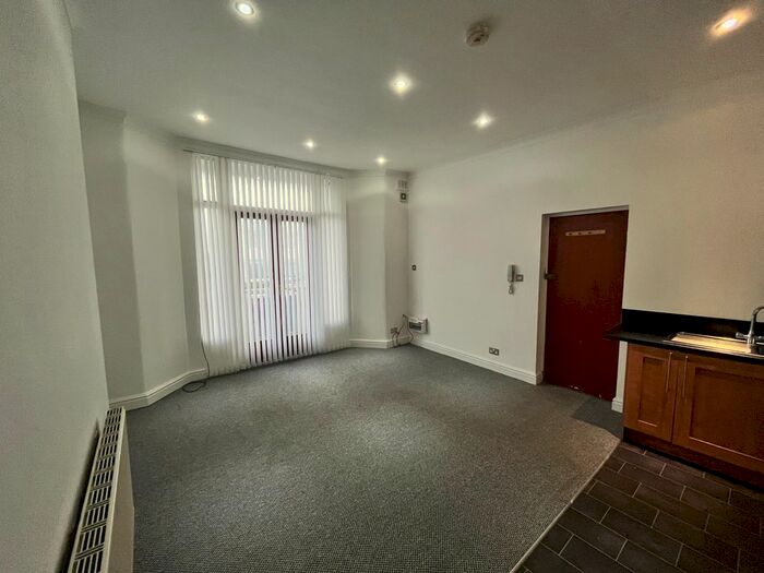 1 Bedroom Flat To Rent In Derwent Road West, Liverpool, L13