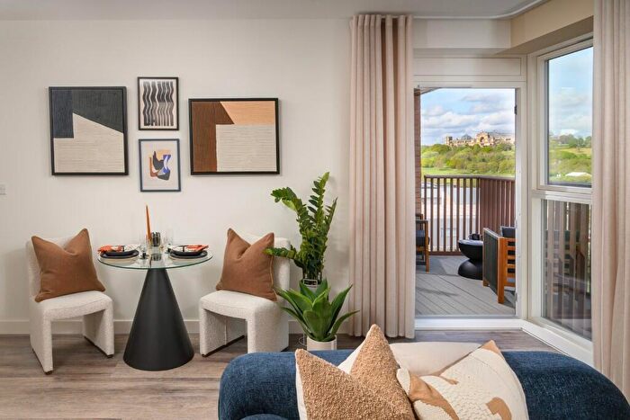 1 Bedroom Apartment For Sale In Mary Neuner Road, N8