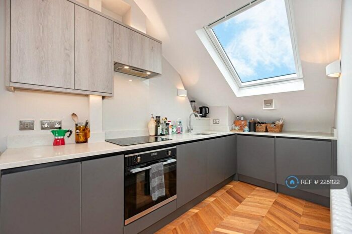 1 Bedroom Flat To Rent In St. Johns Hill, London, SW11