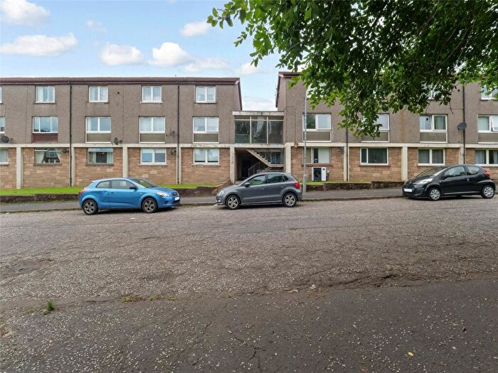 2 Bedroom Maisonette For Sale In Carbrook Street, Paisley, Renfrewshire, PA1