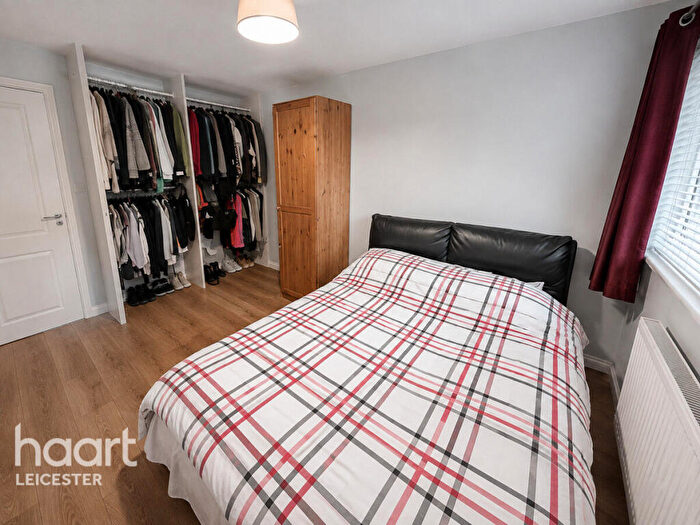1 Bedroom Apartment For Sale In Lime Grove Close, Leicester, LE4