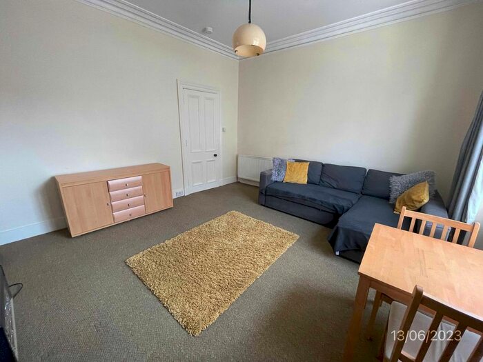 1 Bedroom Flat To Rent In Hollybank Place, Ground Floor Left, Aberdeen, AB11