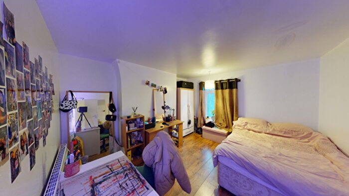 4 Bedroom Terraced House To Rent In Cromwell Street, NG7