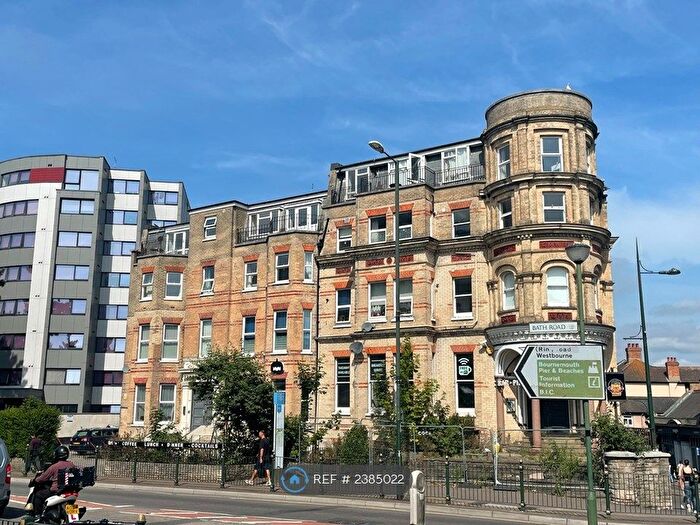 3 Bedroom Flat To Rent In Bath Road, Bournemouth, BH1