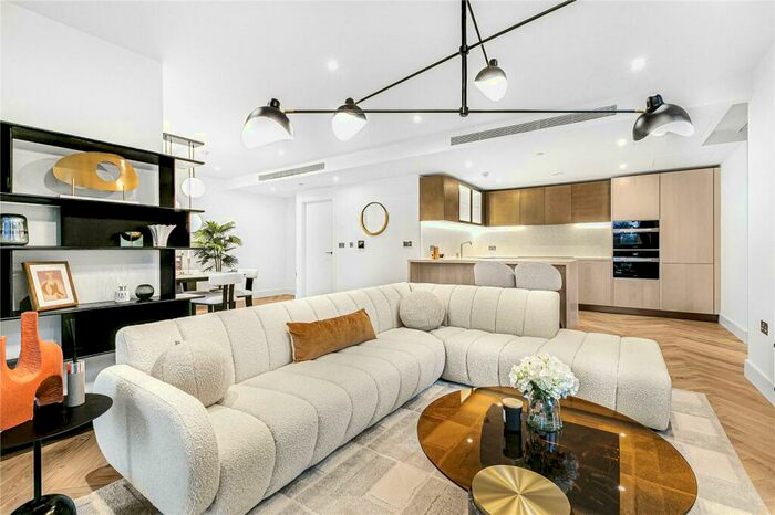 3 Bedroom Apartment To Rent In Palmer Road, London, SW11