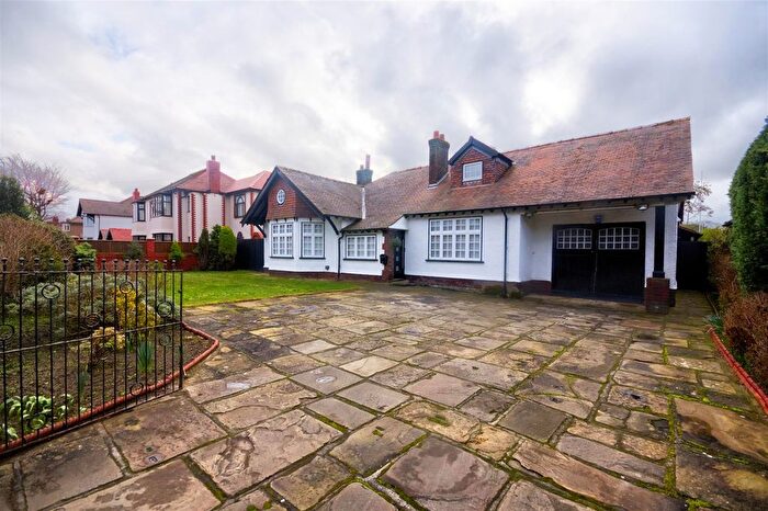 3 Bedroom Bungalow For Sale In Dowhills Road, Liverpool, L23