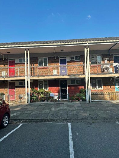 1 Bedroom Flat To Rent In Gorman Road, Woolwich, SE18