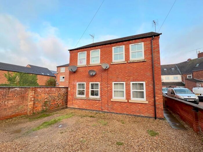 2 Bedroom Semi-Detached House To Rent In William Street, Grantham NG31