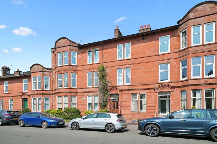2 Bedroom Flat To Rent In Dinmont Road, Shawlands, Glasgow, G41