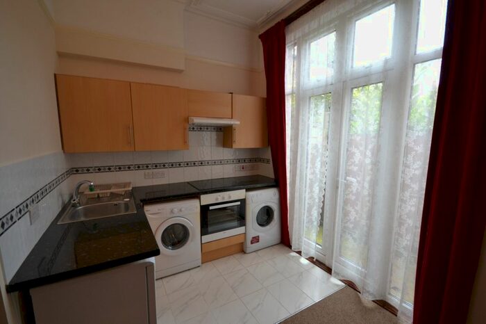 Studio To Rent In Skardu Road, London, NW2