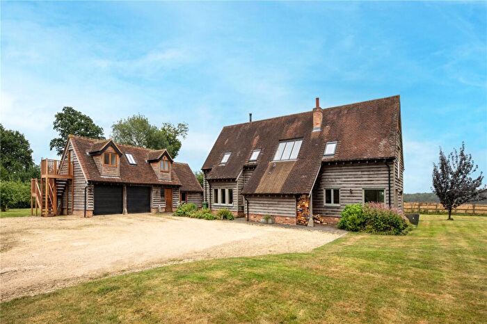 5 Bedroom House To Rent In Sprigs Alley, Crowell Hill, Chinnor, Oxfordshire, OX39