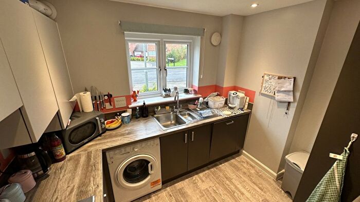 1 Bedroom Flat For Sale In Heighes Drive, Shaldon, GU34