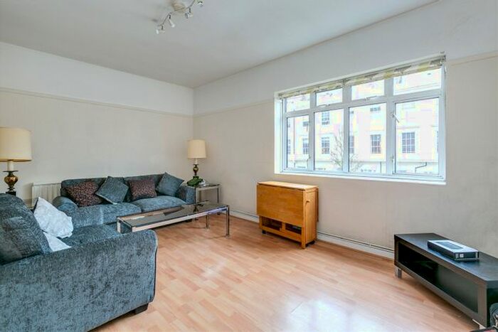 3 Bedroom Flat To Rent In Neate House, Lupus Street, SW1V