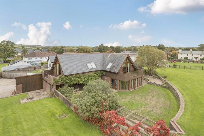 5 Bedroom Detached House For Sale In Morchard Road, Crediton, EX17