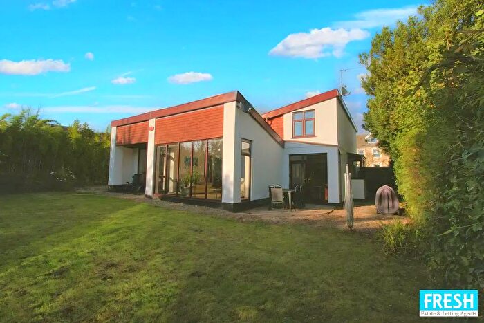 4 Bedroom Detached House For Sale In Ddol Road, Dunvant, Swansea, SA2