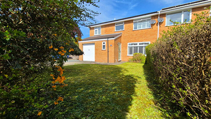 4 Bedroom Semi Detached House For Sale In The Birches, Broughton, Flintshire, CH4