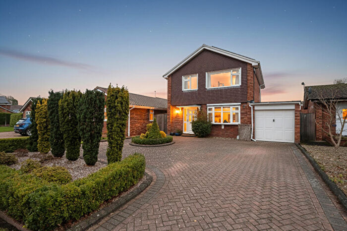 4 Bedroom Detached House For Sale In Claypit Road, Chester, CH4