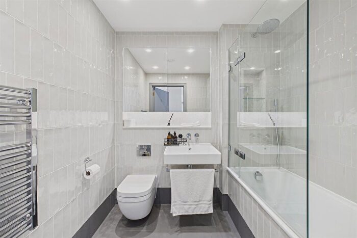 2 Bedroom Flat To Rent In Ashley Road, London, N17