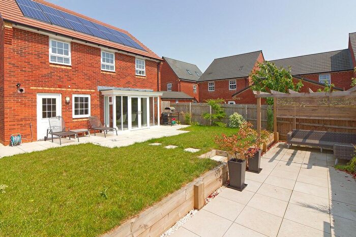 4 Bedroom Detached House To Rent In Fairfields, Milton Keynes, Buckinghamshire, MK11