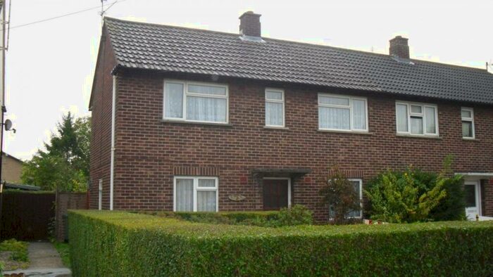 3 Bedroom Semi-Detached House To Rent In Bridewell Road, Cambridge, CB1