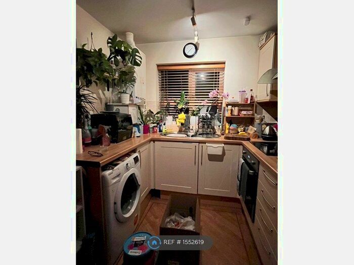 1 Bedroom Flat To Rent In Crantock House, Newquay, TR7