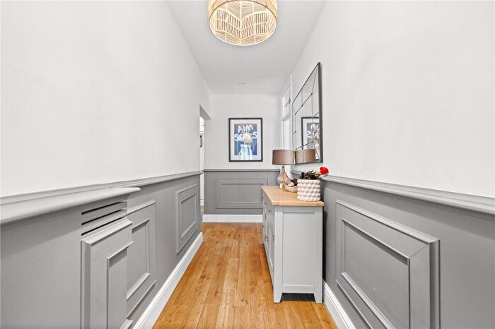 2 Bedroom Apartment For Sale In Wilbury Road, Hove, East Sussex, BN3