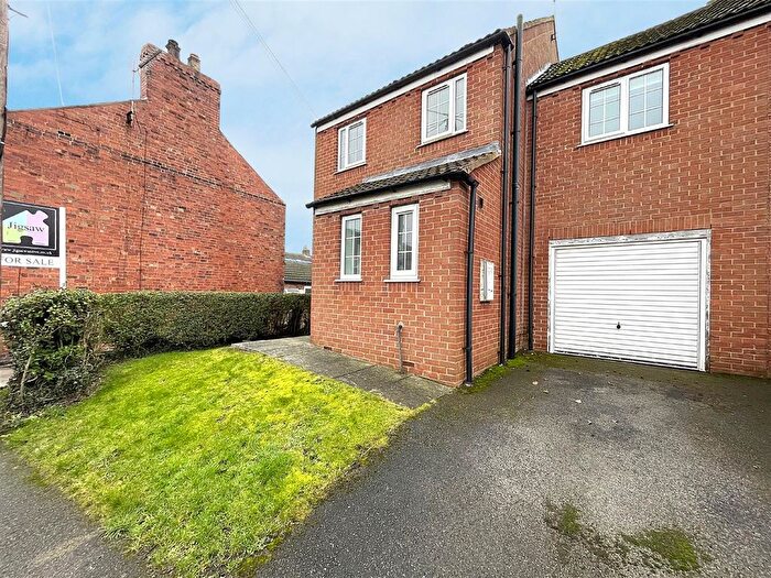 3 Bedroom Semi Detached House For Sale In Main Road, Drax, YO8