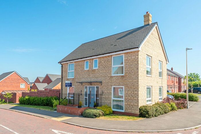 4 Bedroom Detached House For Sale In Wellum Street, Lighthorne Heath, CV33