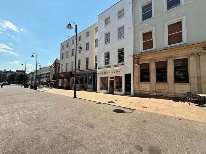 Flat To Rent In Cambray Place, Cheltenham, GL50