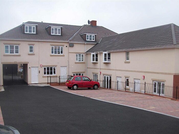 1 Bedroom Apartment For Sale In King Johns Court, King Johns Road, Kingswood, BS15