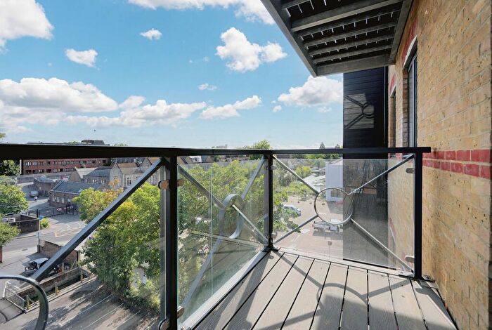 2 Bedroom Apartment To Rent In Gabriels Hill, Maidstone, ME15