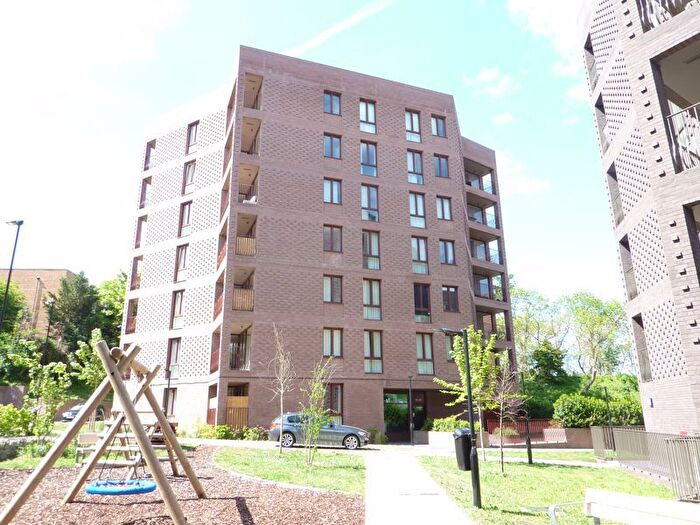 1 Bedroom Flat To Rent In Lion Green Road, Coulsdon, CR5