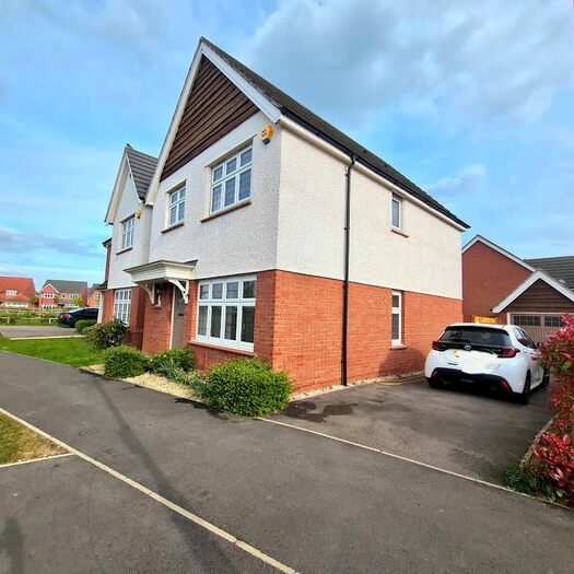 3 Bedroom Detached House To Rent In Laverton Rd, Leicester, LE5