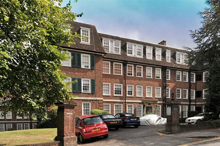 1 Bedroom Flat For Sale In Greenhill Prince Arthur Road Hampstead Village, NW3