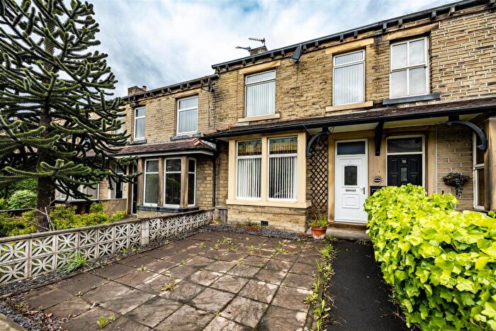 3 Bedroom Terraced House For Sale In Waverley Terrace, Halifax, HX3