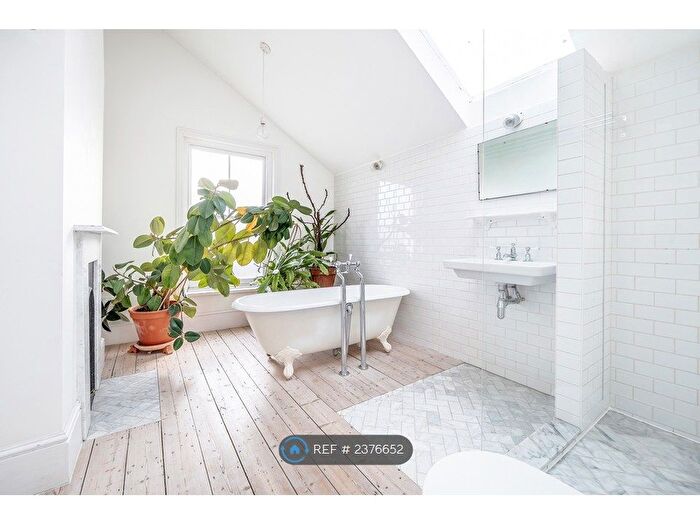 3 Bedroom Terraced House To Rent In Narford Road, London, E5