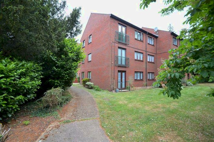 2 Bedroom Apartment To Rent In Stevenage, SG1