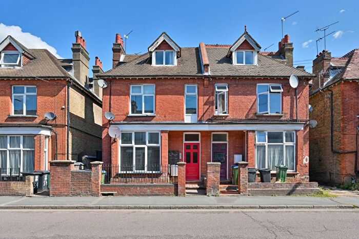 1 Bedroom Flat To Rent In Watford, Watford, WD18