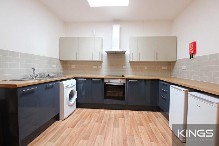 4 Bedroom Apartment To Rent In Portswood Road, Southampton, SO17