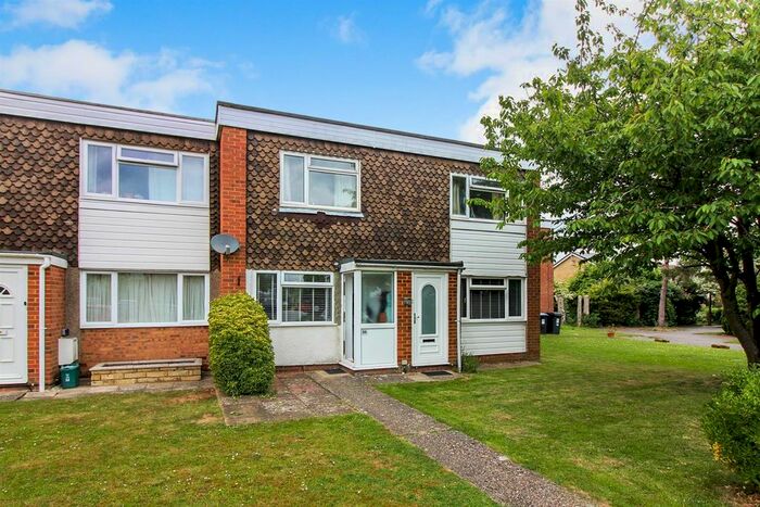 2 Bedroom Maisonette To Rent In Carrington Place, Tring, HP23