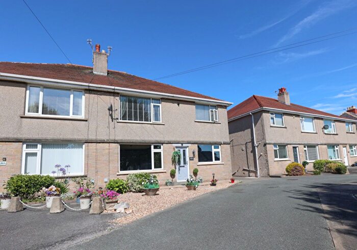 2 Bedroom Flat For Sale In Morecambe Road, Morecambe, LA3
