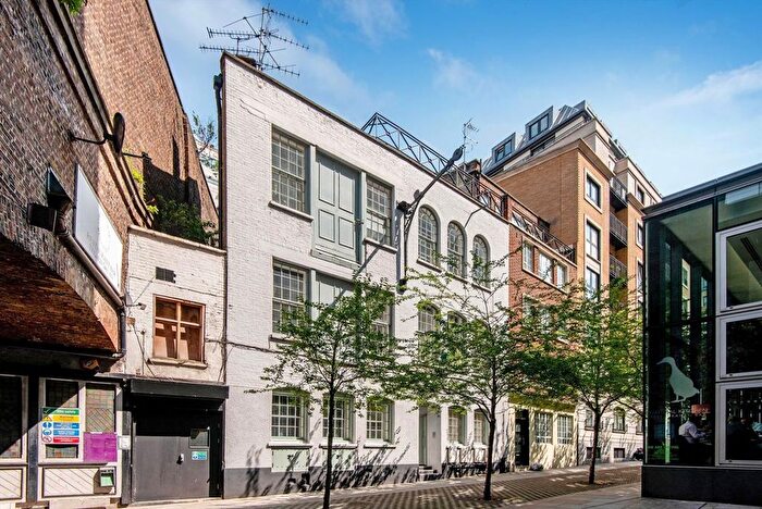 1 Bedroom Flat To Rent In Savage Gardens, Tower Hill, EC3N