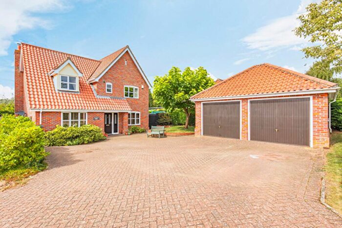 4 Bedroom Detached House For Sale In Saxlingham Nethergate, NR15