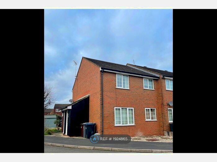 1 Bedroom Terraced House To Rent In Ryder Close, Hertford, SG13