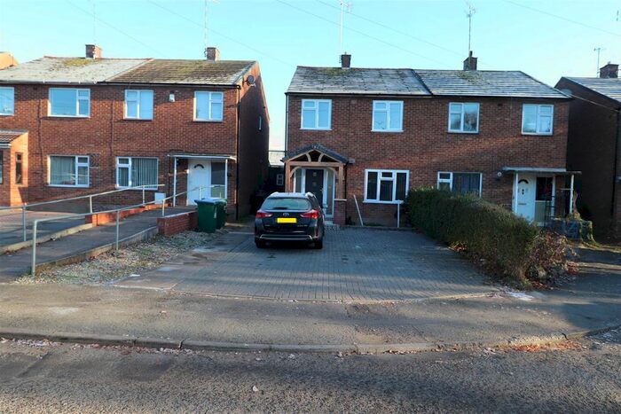 3 Bedroom Property To Rent In Fenside Avenue, Styvechale, Coventry, CV3