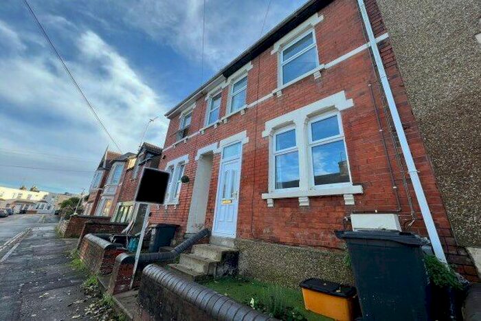 2 Bedroom Property To Rent In Radnor Street, Swindon, SN1