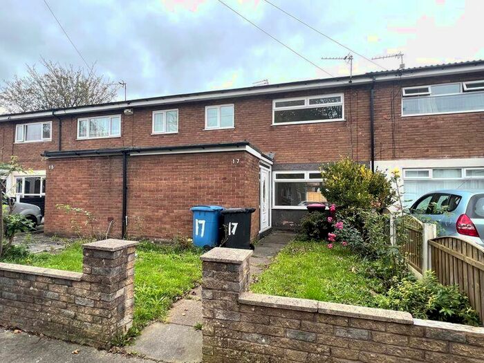 3 Bedroom Terraced House To Rent In Roberts Street, Manchester, M30