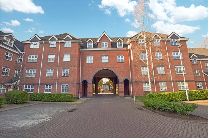 2 Bedroom Flat To Rent In Wood Court, Brooklands Road, Sale, M33