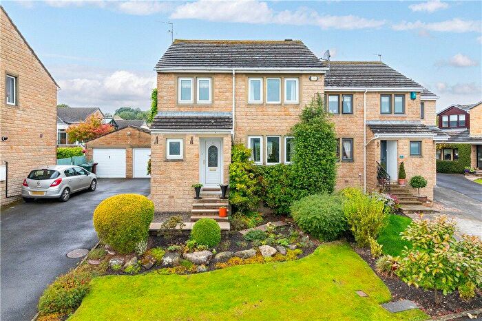 3 Bedroom Semi-Detached House For Sale In Gill Close, Addingham, Ilkley, West Yorkshire, LS29