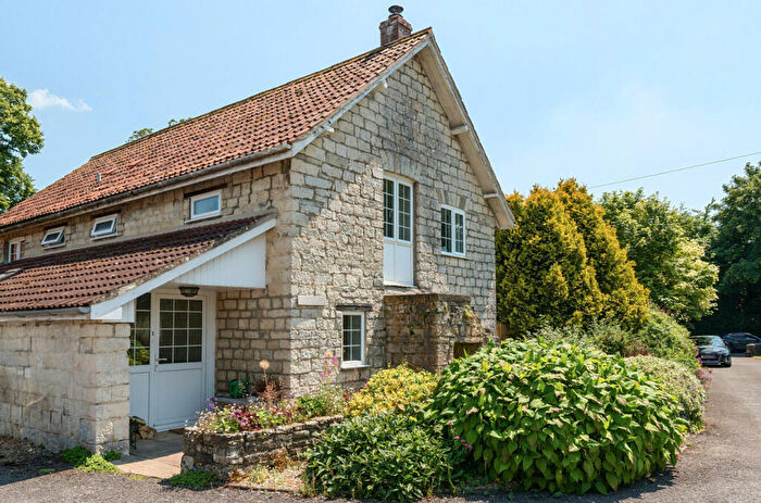 3 Bedroom Detached House To Rent In High Street, Queen Camel, Yeovil, Somerset, BA22
